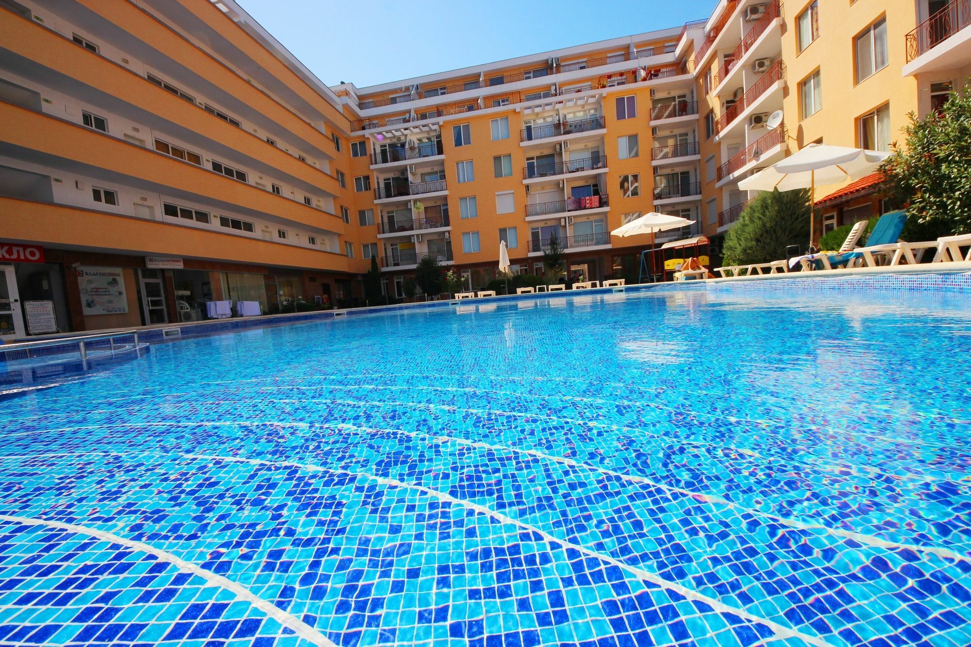 Sunny Day 1 - Menada Apartments Sunny Beach Exterior photo