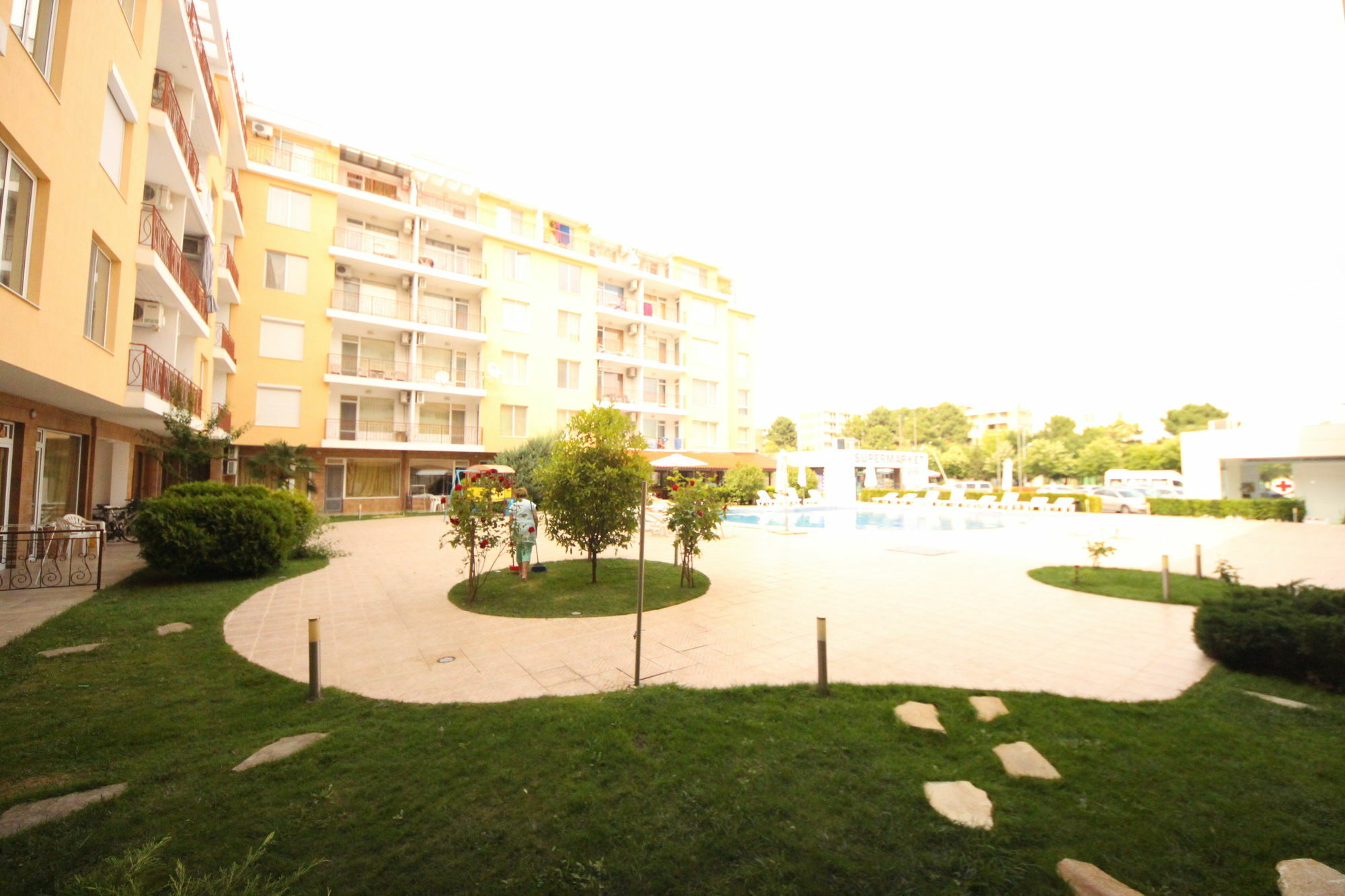 Sunny Day 1 - Menada Apartments Sunny Beach Exterior photo