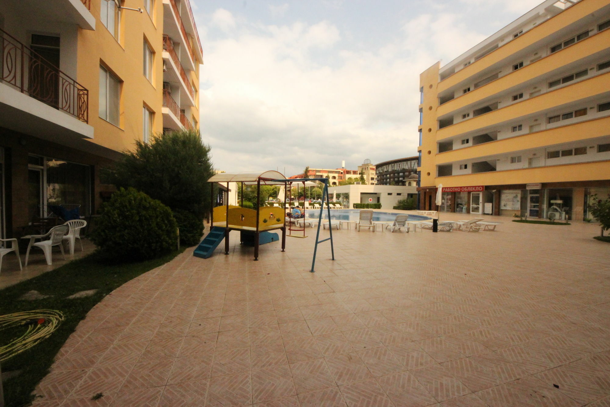 Sunny Day 1 - Menada Apartments Sunny Beach Exterior photo